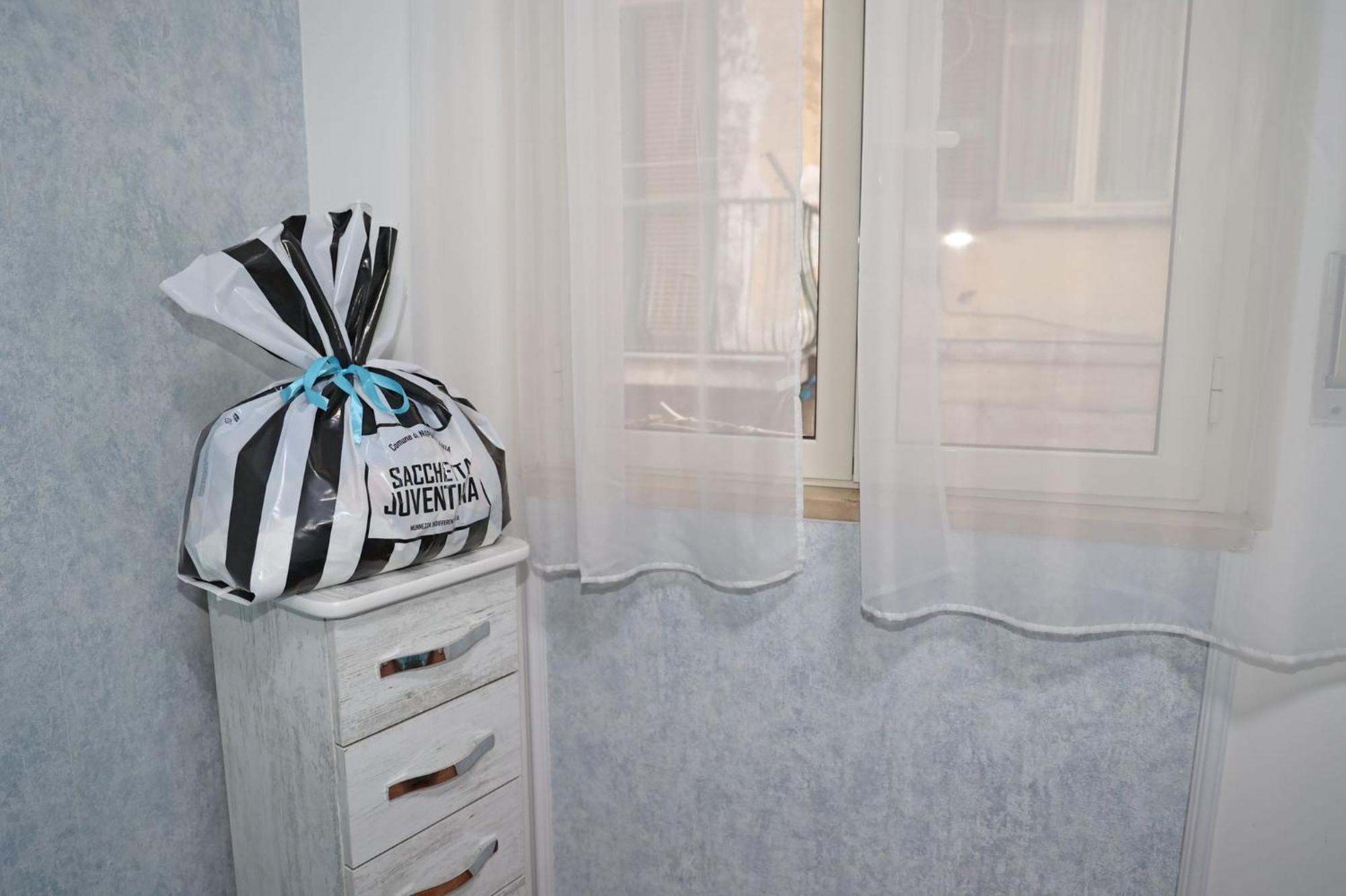La Mano De Dios Apartment Наполи Екстериор снимка