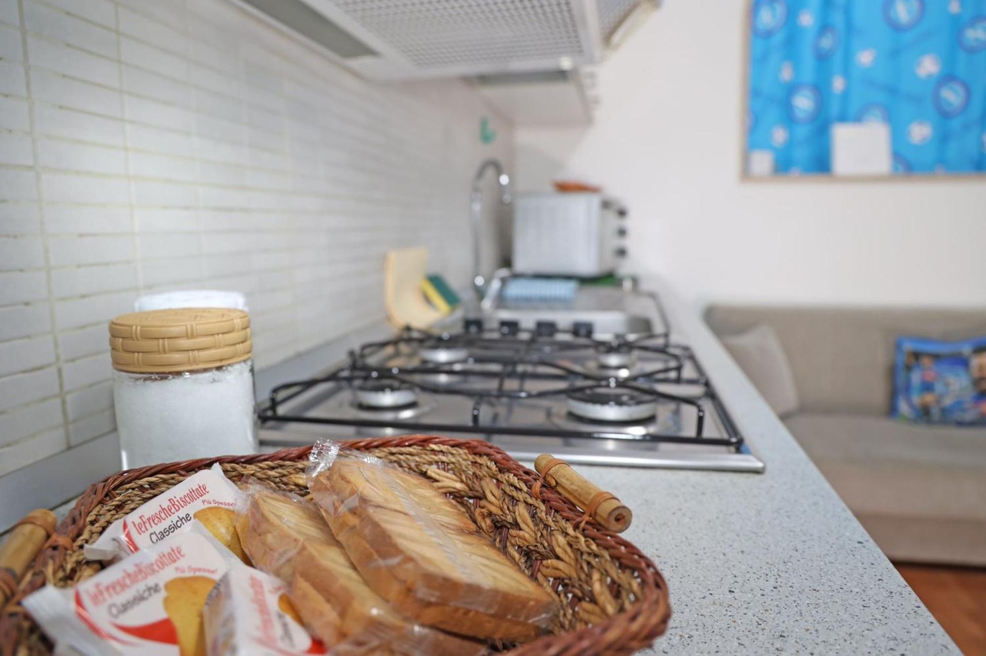 La Mano De Dios Apartment Наполи Екстериор снимка